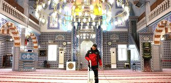 Ümraniye'deki camilerde bayram önce temizlik çalışması