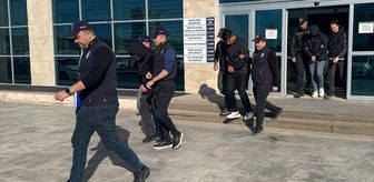 Uşak merkezli yasa dışı bahis ve dolandırıcılık operasyonunda yakalanan 15 kişiden 12'si tutuklandı