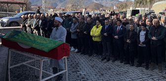 Vefat eden eski milli kadın futbolcu Nurcan Çelik, Artvin'de toprağa verildi