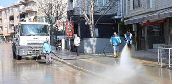 Vezirköprü Belediyesi bayram öncesi sokakları temizliyor