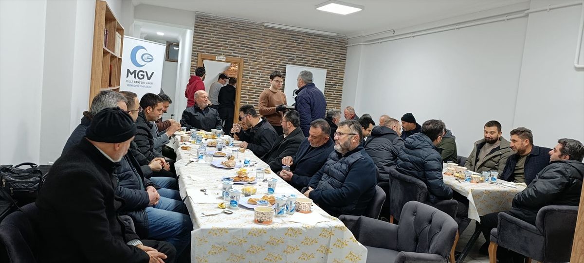 Vezirköprü'de Şehitler Gecesi ve Necmettin Erbakan'ı Anma programı yapıldı
