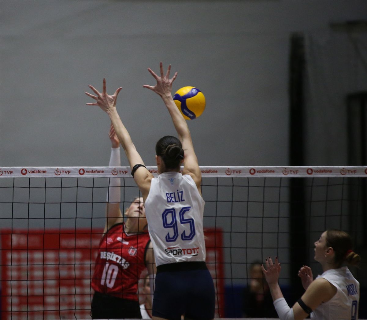 Voleybol: Sultanlar Ligi