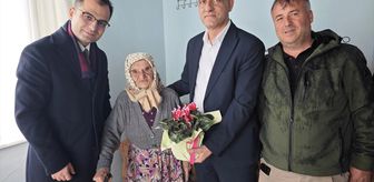 Yakakent'te Kaymakam Taşyapan ve Belediye Başkanı Aydoğdu'dan yaşlılara ziyaret