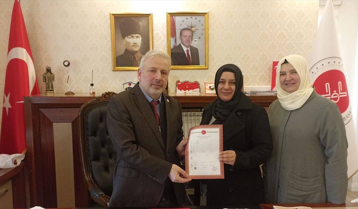 Yalova'da şehit polisin eşi evini Türkiye Diyanet Vakfına bağışladı