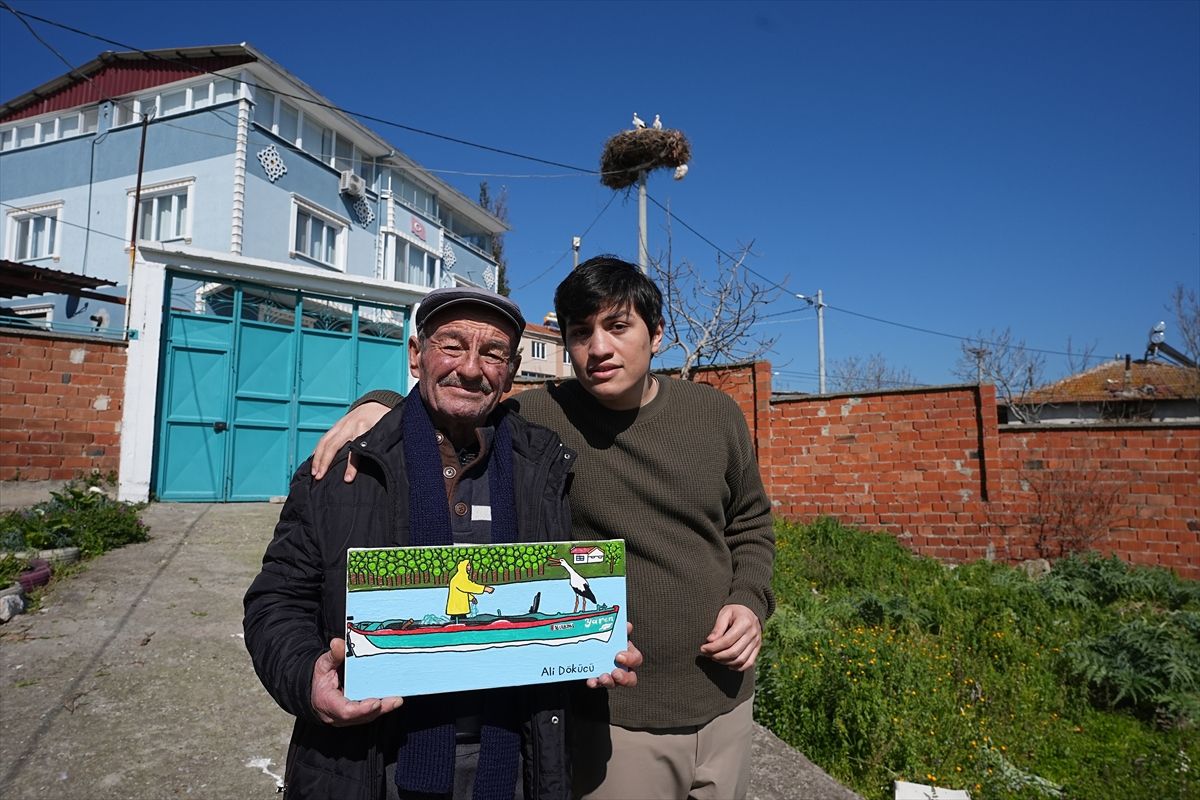 Yaren leylekle balıkçı "Adem amca"nın dostluğu otizmli gencin tuvaline yansıdı