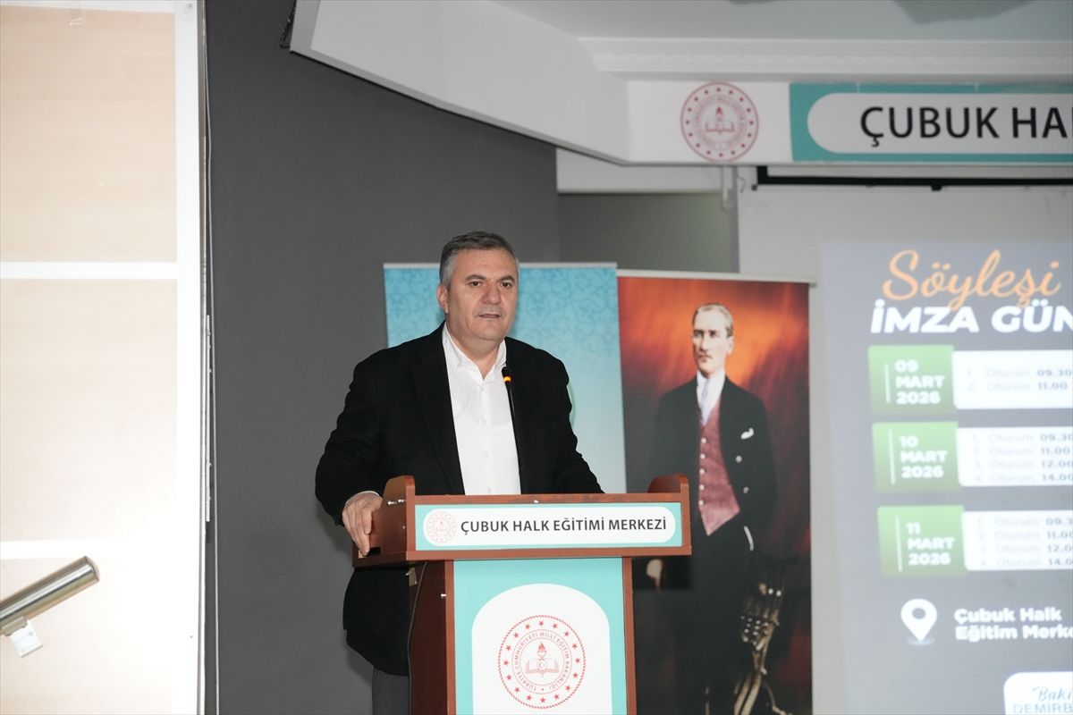 Yazar Sinan Yağmur Çubuk'ta okurlarıyla buluştu