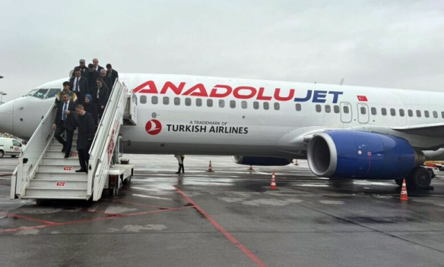 Yeni İçişleri Bakanı Mustafa Çiftçi, Erzurum'dan Ankara'ya tarifeli uçakla geldi