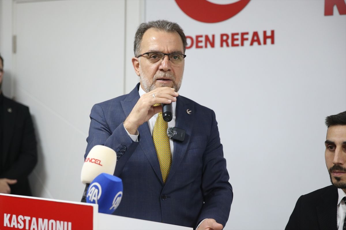 Yeniden Refah Partisi Genel Başkan Yardımcısı Gül, Kastamonu'da partililerle buluştu