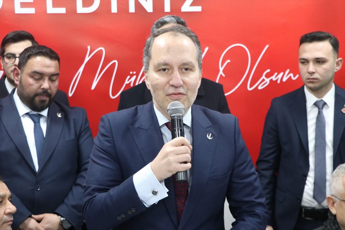 Yeniden Refah Partisi Genel Başkanı Erbakan, Yozgat'ta iftar programına katıldı