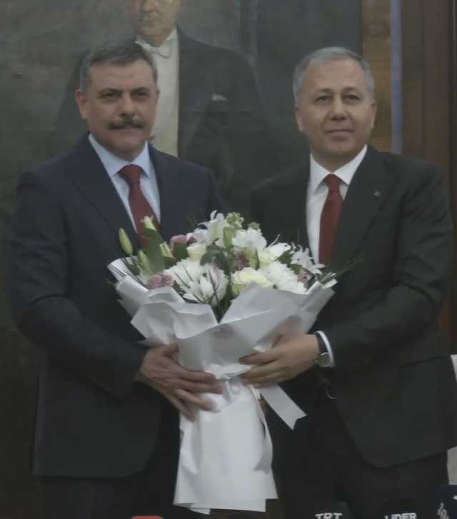 To the journalists who wanted to ask questions: I am now going to freedom