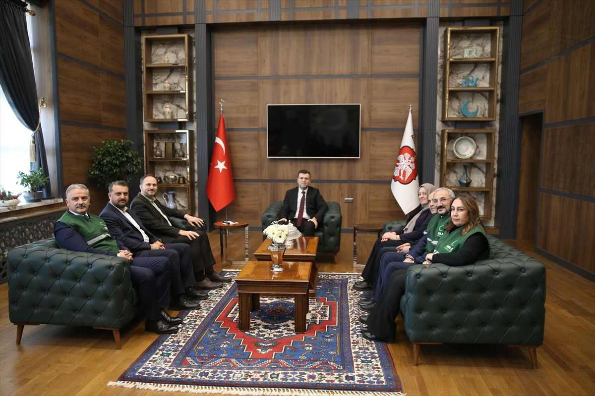 Yeşilay Genel Başkanı Dinç, Niğde'de konuştu Açıklaması