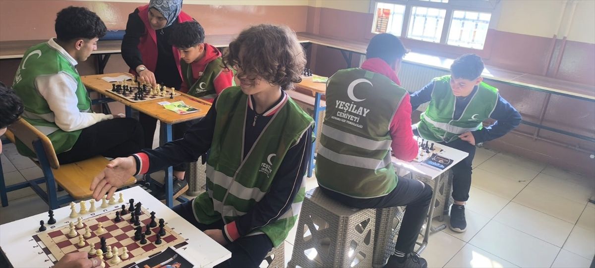Yeşilay Reyhanlı ilçesinde satranç etkinliği düzenledi