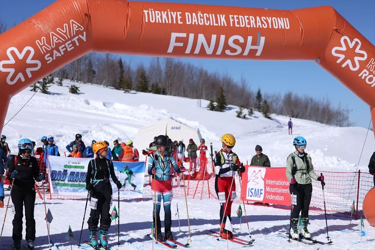 Yeşilay Zirve Kupası Dağ Kayağı Türkiye Şampiyonası, Rize'de tamamlandı
