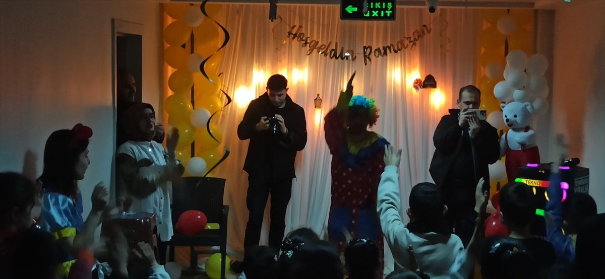 Yeşilyurt Kaymakamı Altın, yetim çocuklar ve aileleriyle iftar programında buluştu