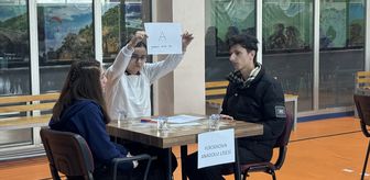 Yüksekova'da liseler arası bilgi yarışması yapıldı
