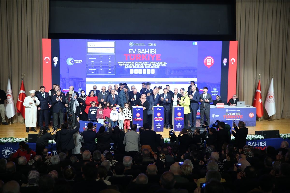 'Yüzyılın Konut Projesi' kapsamında Bursa'da yapılacak konutların kurası çekildi