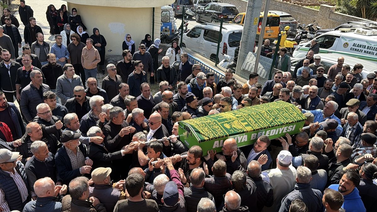 Zafer Partisi Alanya İlçe Başkanı Arıkan, son yolculuğuna uğurlandı