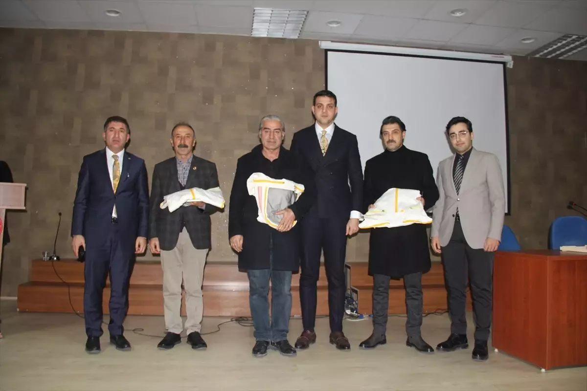 Zara'da arıcılık konferansı düzenlendi