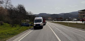 Zonguldak'ta kamyonetle otomobilin çarpıştığı kazada 1 kişi yaralandı