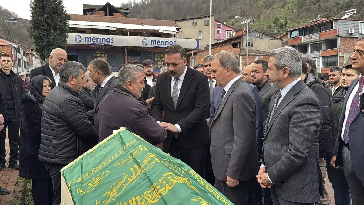 Zonguldak'ta özel maden ocağındaki göçükte ölen 2 işçinin cenazeleri defnedildi