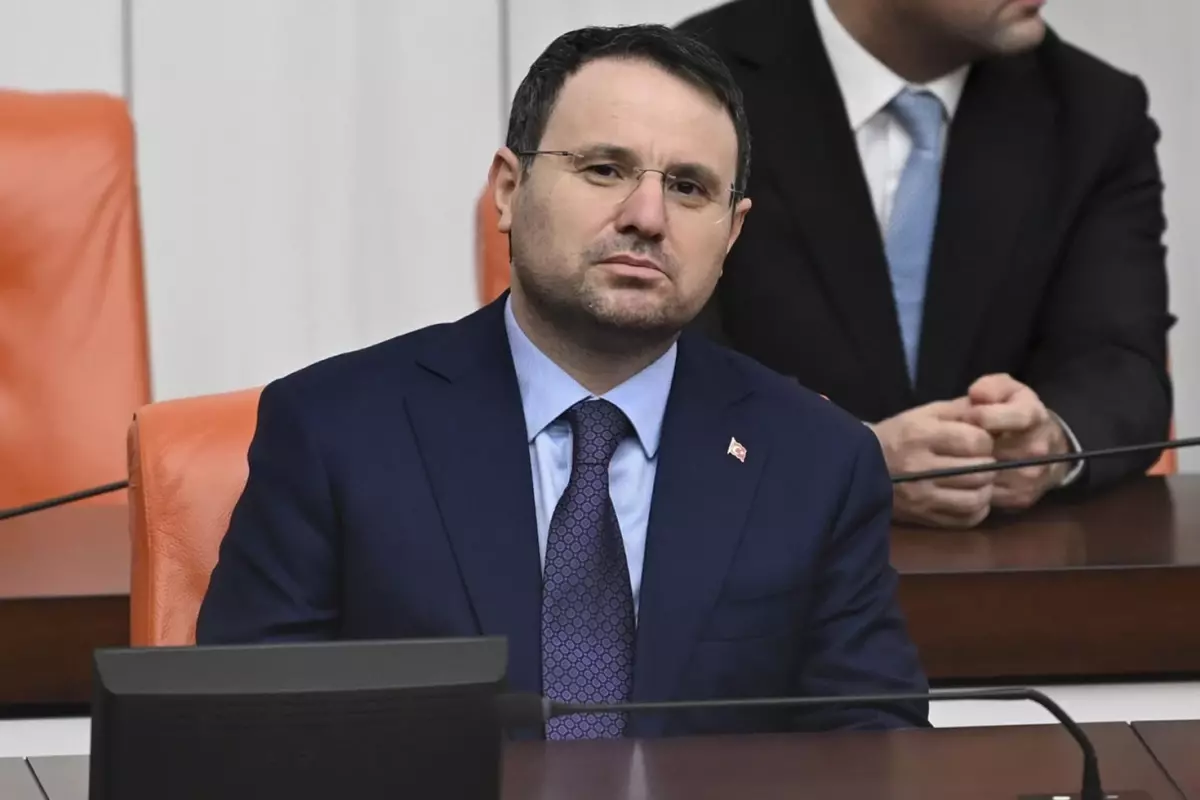 Adalet Bakanı Akın Gürlek'ten yargı mensuplarına ilk mesaj: Yargılamalar daha kısa sürede bitmeli