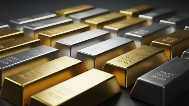 Sharp decline in gold and silver prices