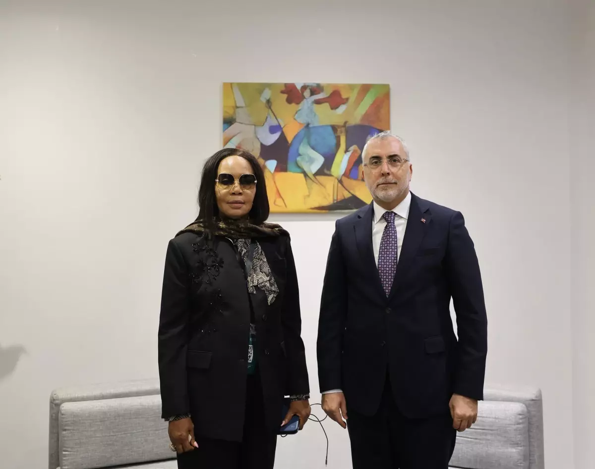 Bakan Işıkhan, Nijerya Çalışma Bakanı Onyejeochaile ile bir araya geldi