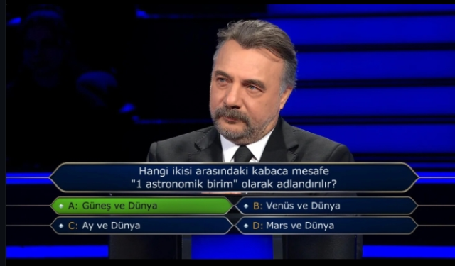 Hangi ikisi arasındaki kabaca mesafe '1 astronomik birim' olarak adlandırılır?