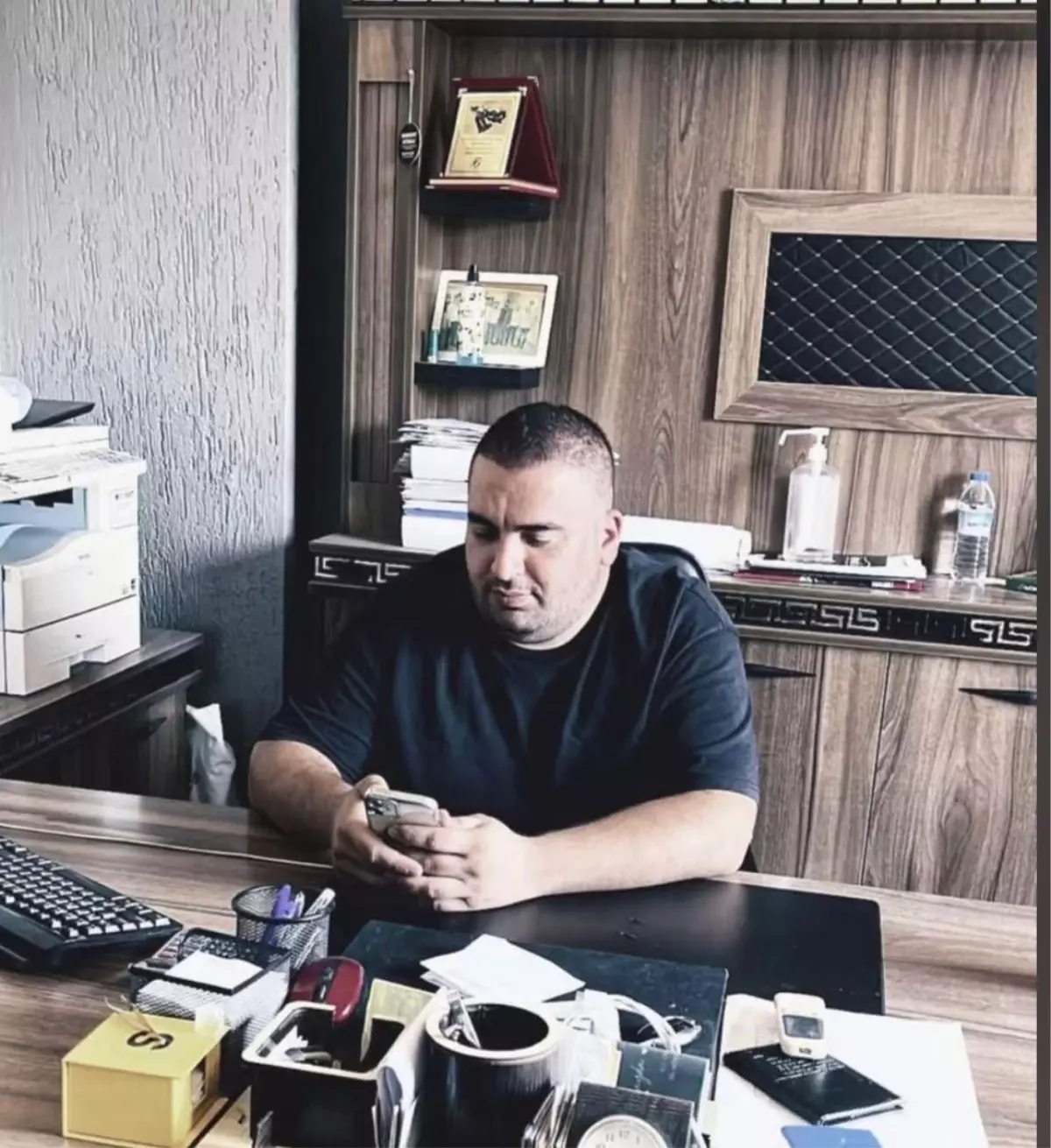 Kahvehane çıkışı silahlı saldırıda yaralanan 2 arkadaştan 1'i kurtarılamadı