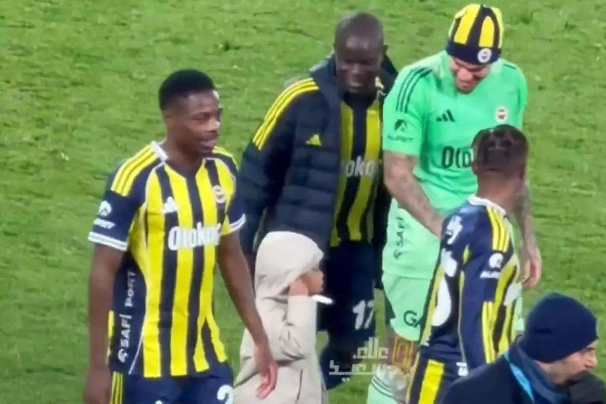 Maçtan günler sonra ortaya çıkan görüntü! N'Golo Kante'nin mahcup olduğu an