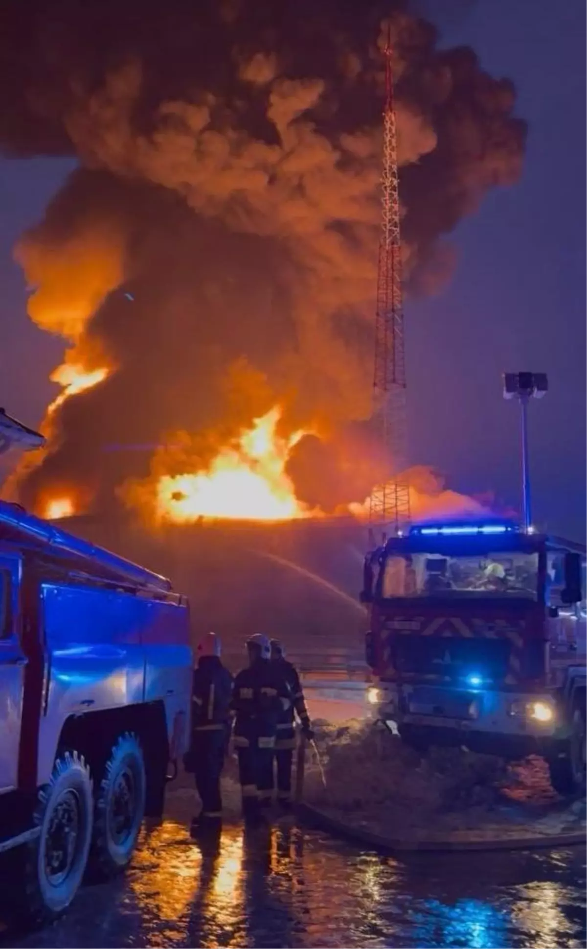 Rus petrolünün Doğu Avrupa'ya transit geçişi durduruldu