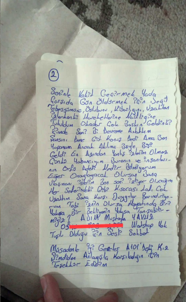 Zincir markette çalışan genç kız, kendisine aşık olan askerin mektubunu paylaştı