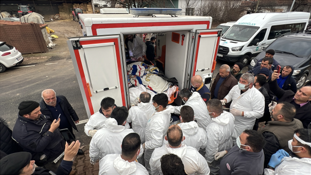 300 kilo adami duvari kirip ozel ekiple evden 19563375 8961 m