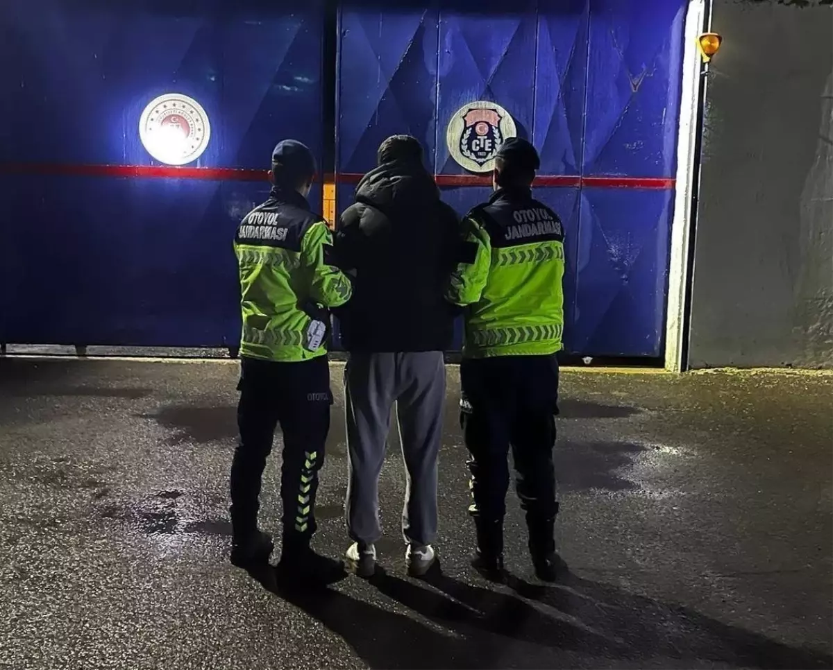 Nevşehir'de 9 ayrı suçtan aranan şahıs, trafik uygulamasında yakalandı