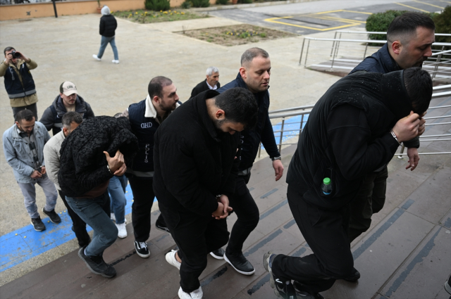 They smuggled the leader of 'Casperlar' abroad with a diplomatic plate! 6 people were arrested