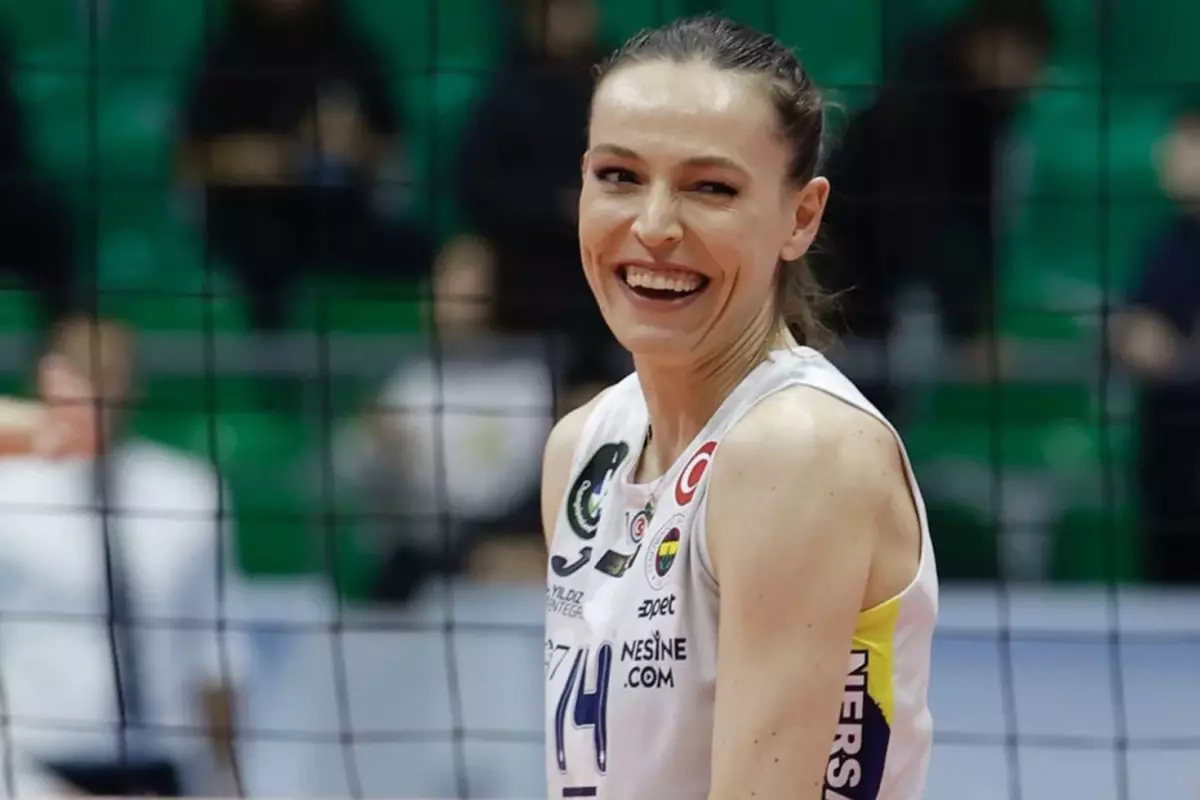 Fenerbahçe'de Eda Erdem ile tarihi imza atıldı