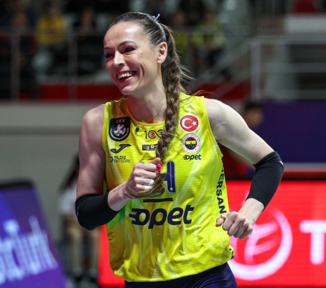 A historic signature was signed with Eda Erdem at Fenerbahçe