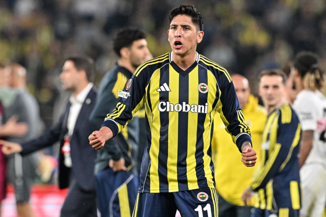 Fenerbahçe's squad for the match against Trabzonspor has been announced