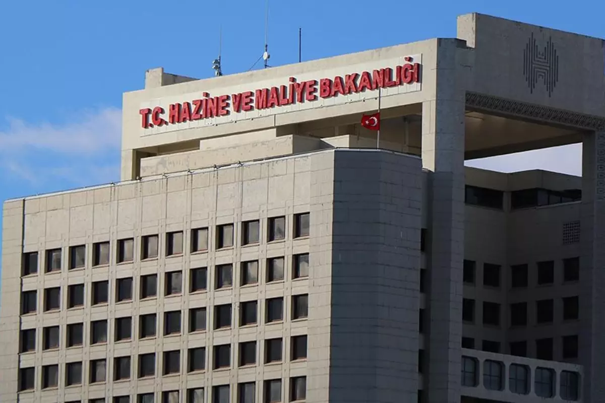 Hazine ve Maliye Bakanlığı'na FETÖ operasyonu! Onlarca kişi gözaltına alındı