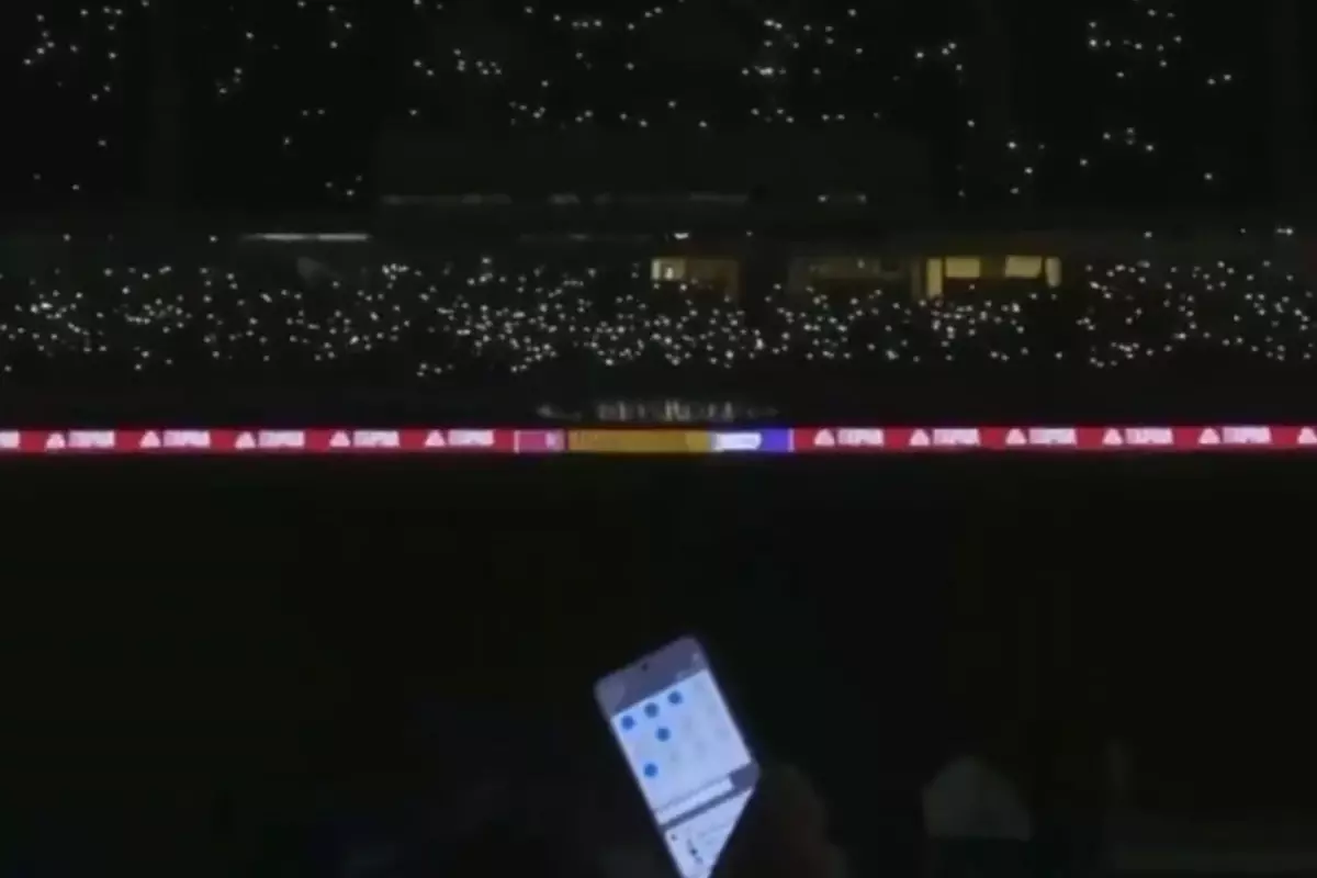 Tepki yağıyor! Ezeli rakiplerinin küme düşmesini cenaze marşı ile kutladılar