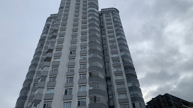 2 çocuk annesi doçentin sır ölümü! 10'uncu kattan düştü 2 çocuk annesi doçentin sır ölümü! 10'uncu kattan düştü