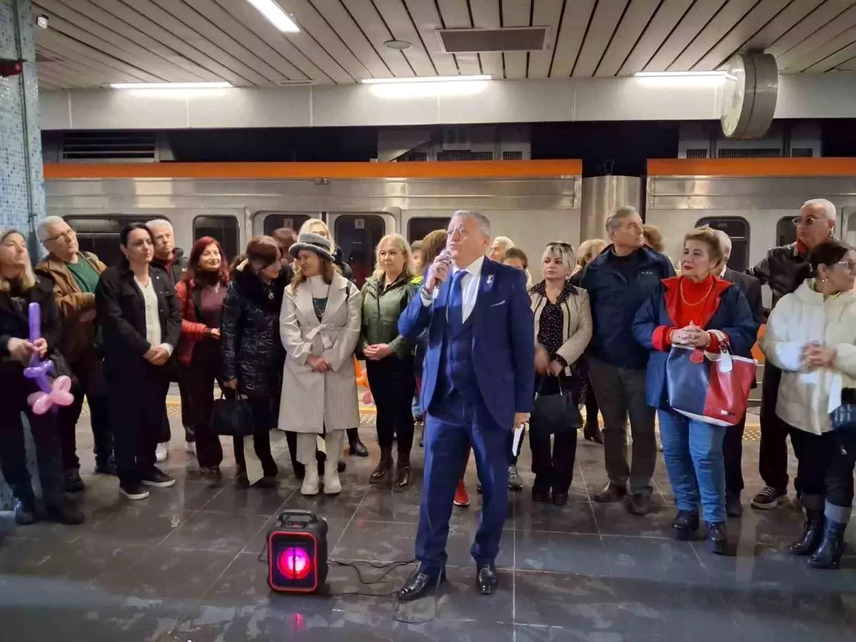 Adana'da 93 yazar ve şair Dünya Öykü Günü ve Sevgililer Günü'nü bir arada kutladı