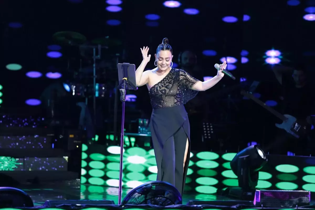 Ebru Gündeş, Orta Doğu'da aldığı sahne ücretiyle şaşırttı