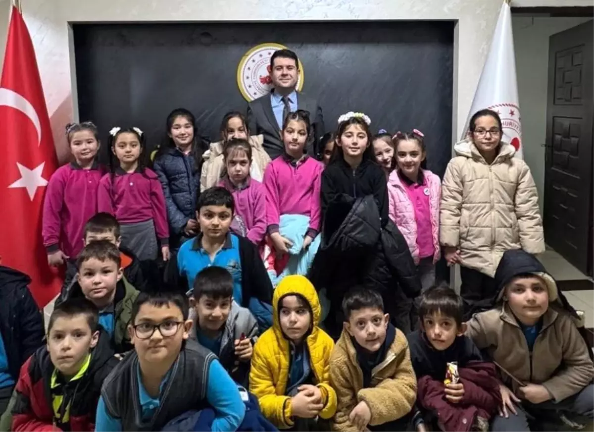 Öğrenciler yönetim birimlerini yerinde tanıdı