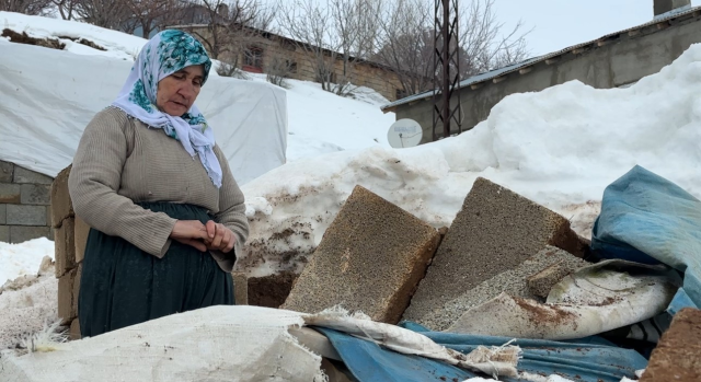 The world of Aunt Zine, who woke up to the noise in the morning, collapsed