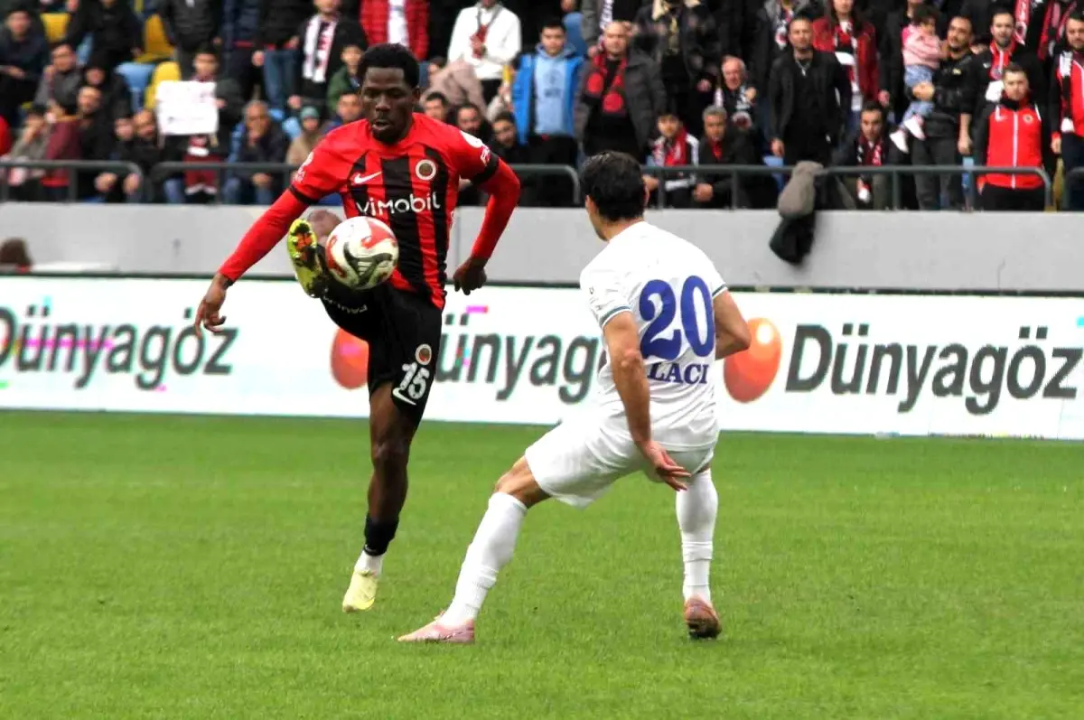 Trendyol Süper Lig: Gençlerbirliği: 2 Çaykur Rizespor: 0 (İlk yarı)