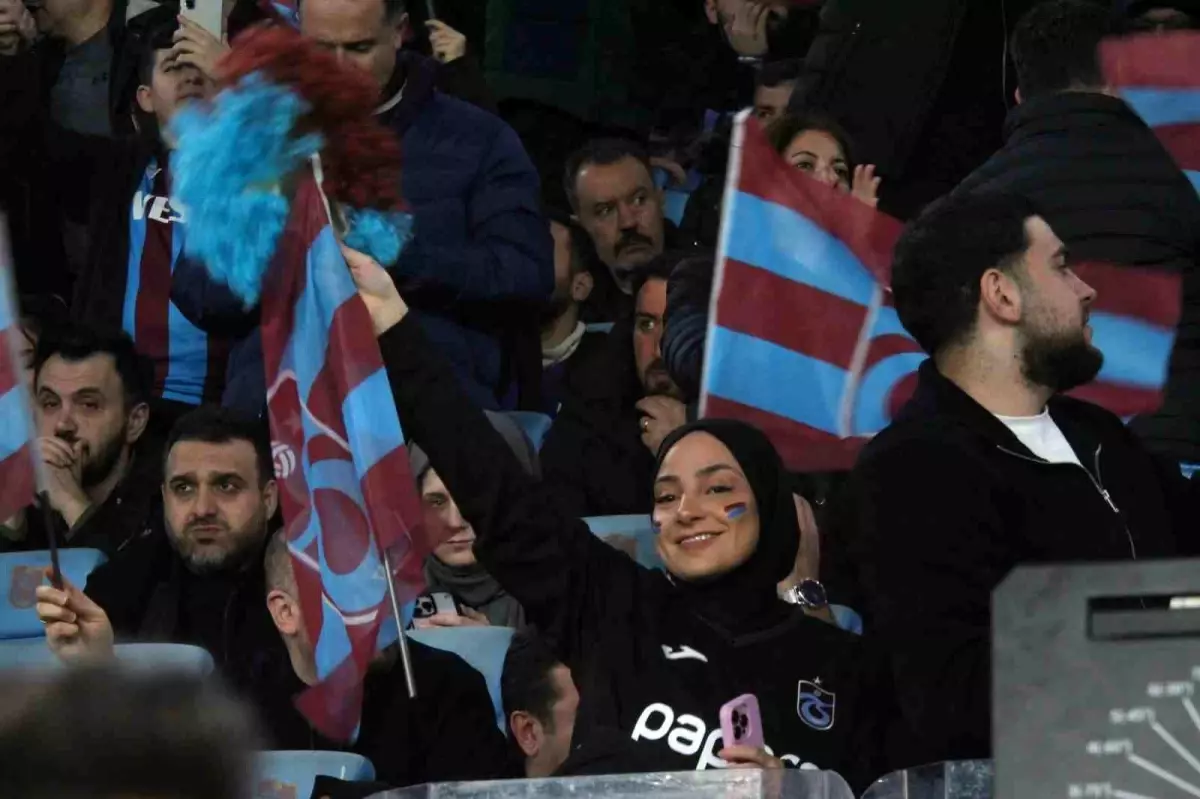 Trabzonspor-Fenerbahçe Eşit Başladı