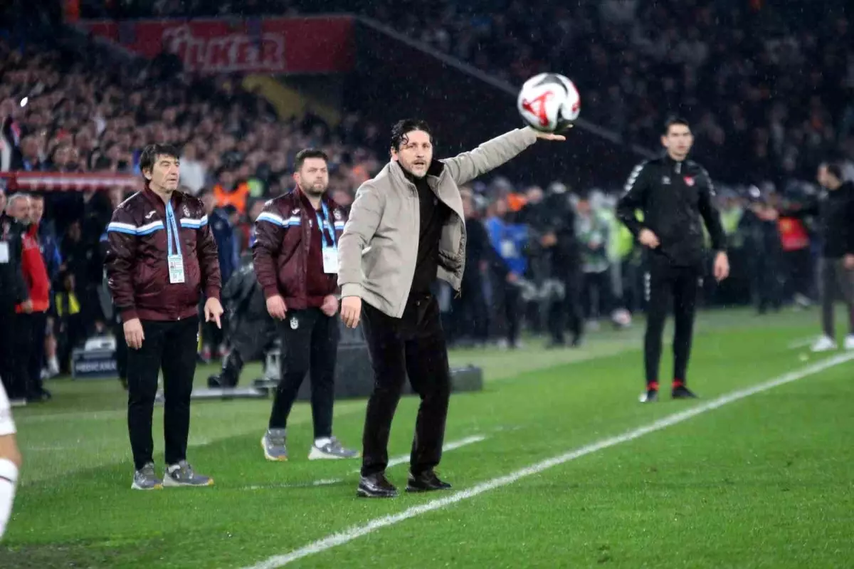 Trendyol Süper Lig: Trabzonspor: 2 Fenerbahçe: 3 (Maç sonucu)
