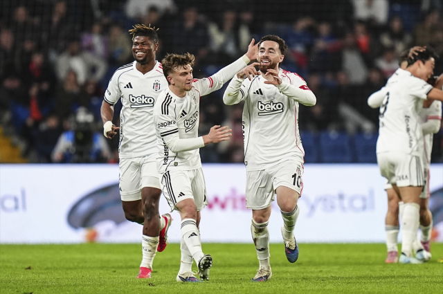 Бешикташ победил RAMS Башакшехир на 90+7 минуте