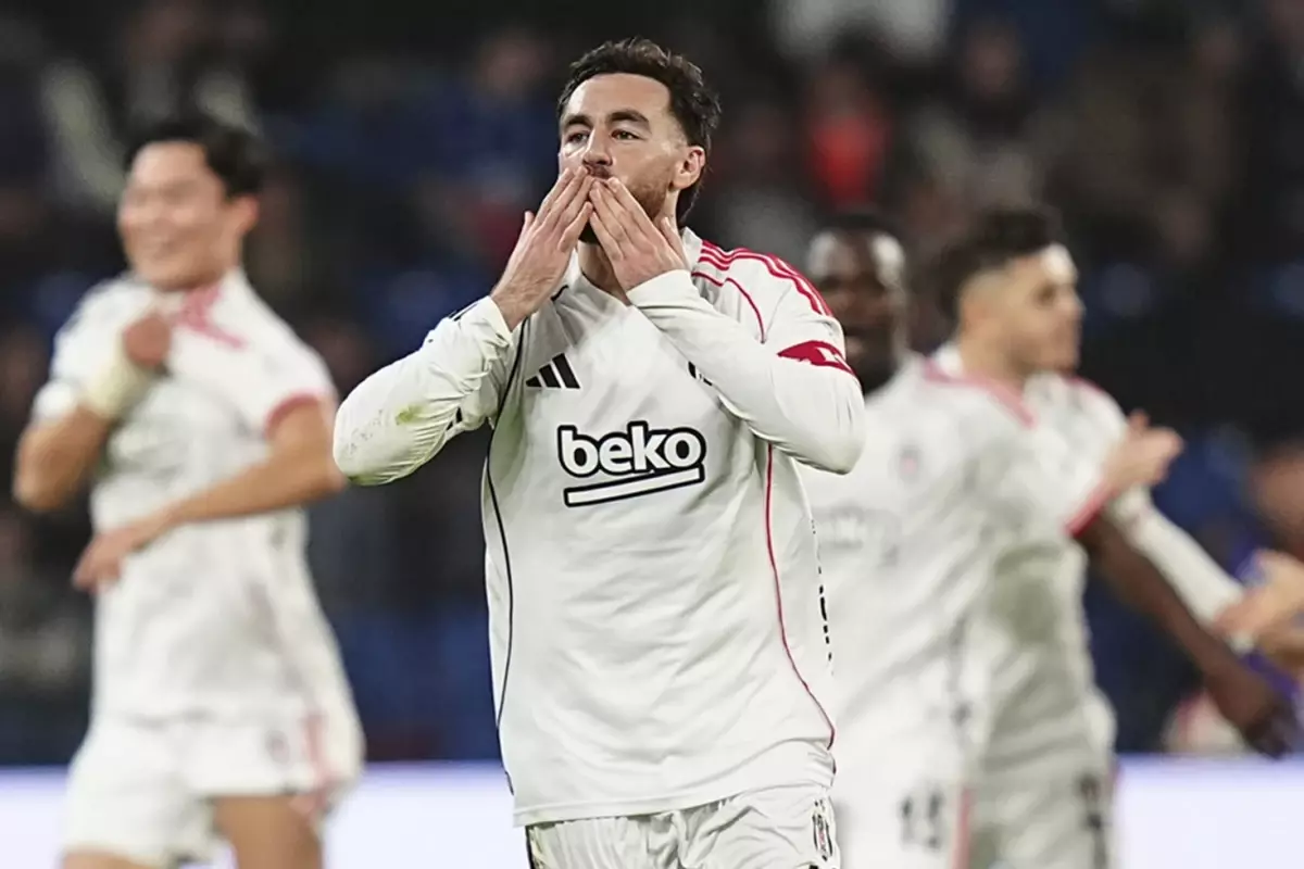 Beşiktaş, RAMS Başakşehir'i 90+7'de yıktı